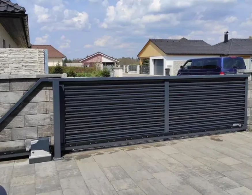 Achat et installation de portail à Brignoles : élégance et fiabilité